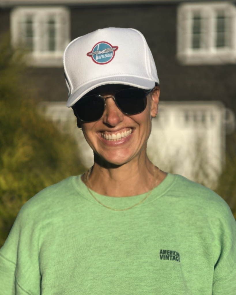 Hvít Loftleiðahúfa